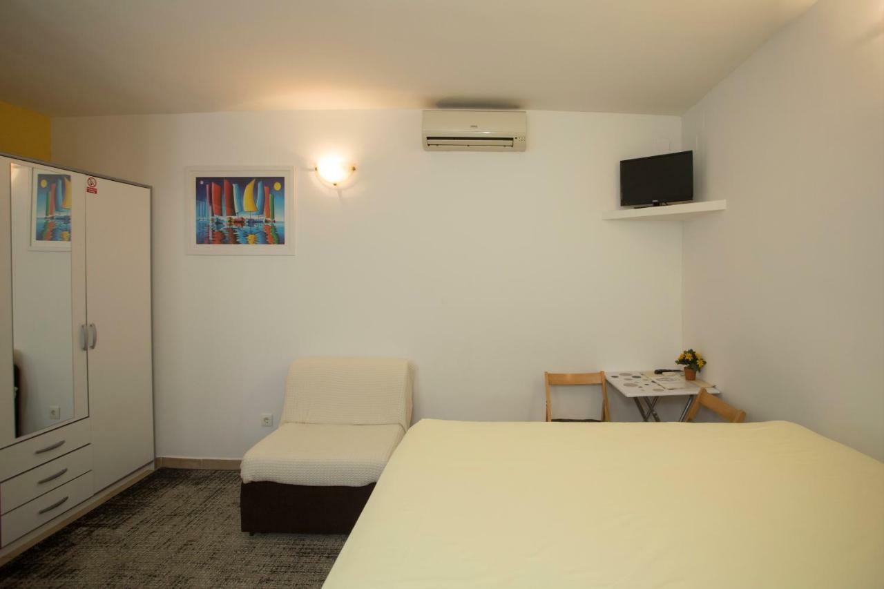 Room Dioklecijan Split Bagian luar foto